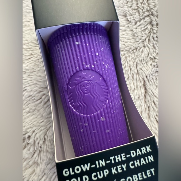 ❌SOLD❌ STARBUCKS HALLOWEEN 2024 TUMBLER KEYCHAIN BUNDLE PURPLE GLOW BLACK SLIME - Picture 9 of 14